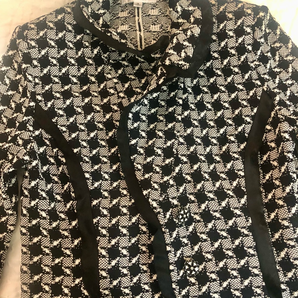 St John Collection. Beautiful Jacket - image 1